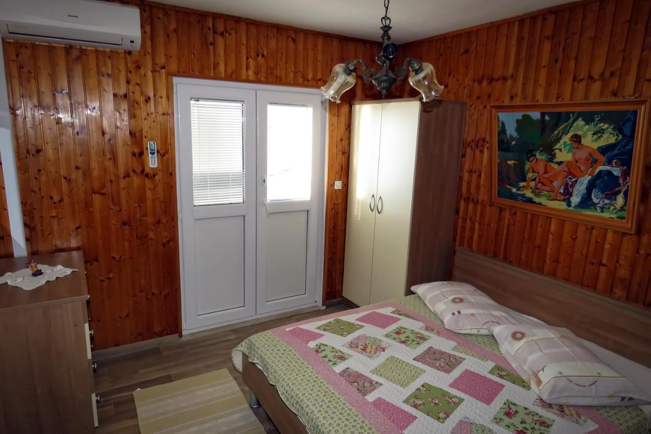 Apartments By The Sea Drasnice, Makarska - 5265 외부 사진