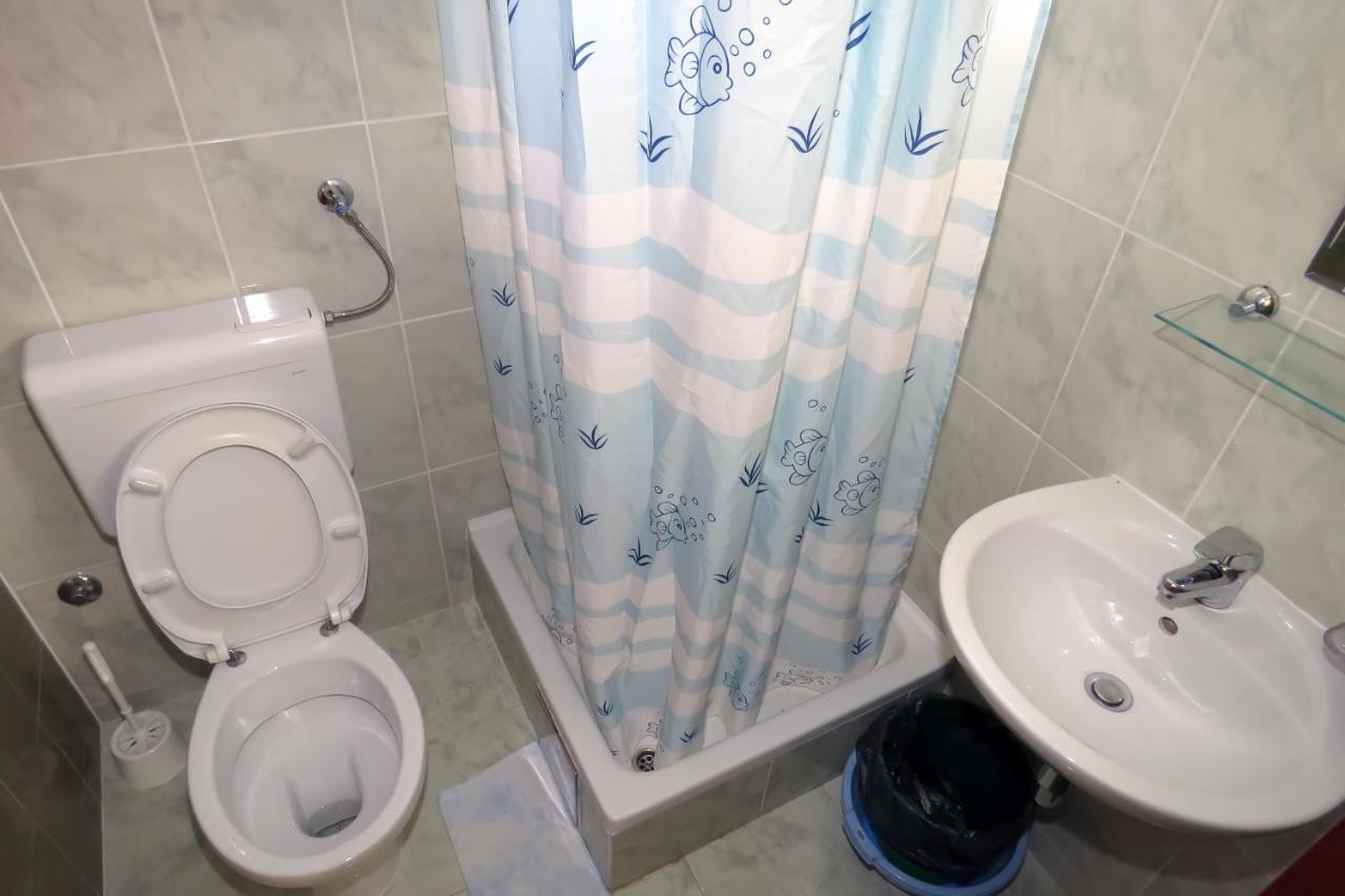 Apartments By The Sea Drasnice, Makarska - 5265 외부 사진